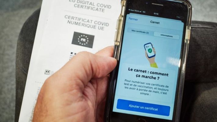 Ce qu'il faut savoir sur le pass sanitaire, bientôt exigé dans les cinémas, les restaurants, les trains ou encore les hôpitaux